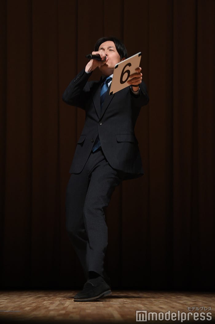 「ウルトラソウル!」と叫ぶ南波雅俊アナウンサー(C)モデルプレス