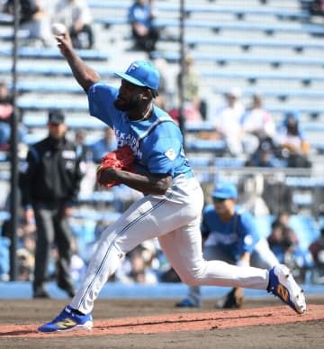 日本ハム・新外国人ラオが4回3安打1失点の好投 初回失点も二回以降は1安打に