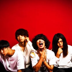 WOMCADOLE、2nd Single「ライター」は2人のライブカメラマンによるスペシャル仕様