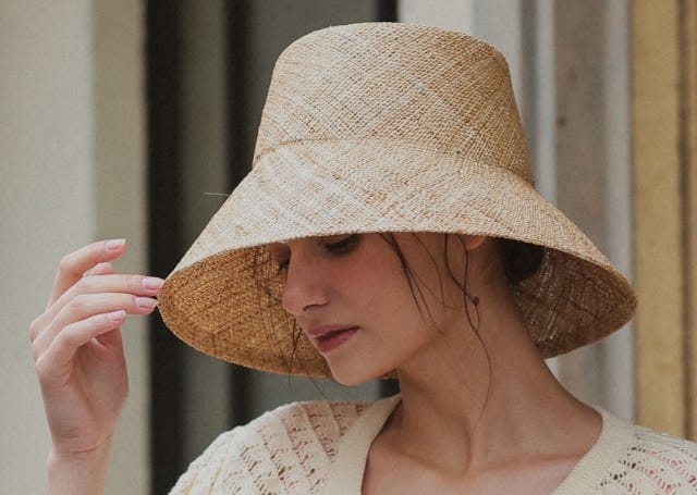 暑い夏の必需品！「トレンドの帽子を使ったコーデ」3選