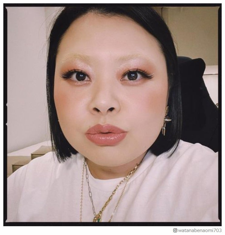 渡辺直美“眉毛だけ金”斬新スタイルに反響「みんなびっくりしてて草」