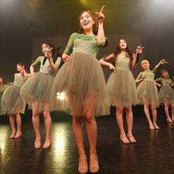 OH MY GIRL「五番目の季節」日本初披露 生パフォーマンスで完全再現