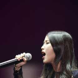 「IU JAPAN PREMIUM “SPECIAL LIVE”」を開催したIU(アイユー)