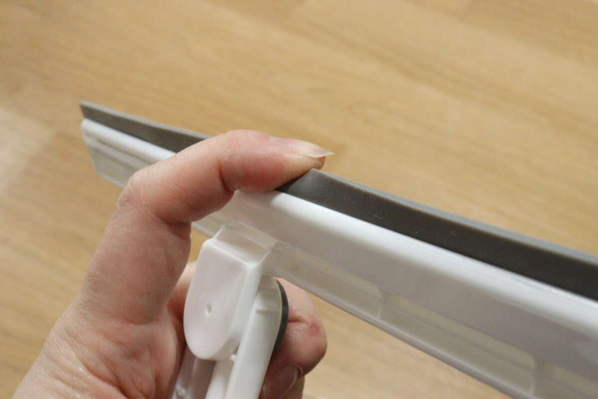 折りたためるガラスワイパー ブレード部分 折りたためるガラスワイパー ブレード部分