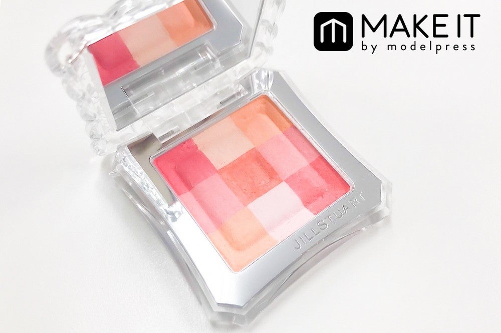 ジルスチュアート ビューティ／ジルスチュアート　ミックスブラッシュ コンパクト　モアカラーズ／19 love ＆ happiness／4,500円（税抜） (C)メイクイット