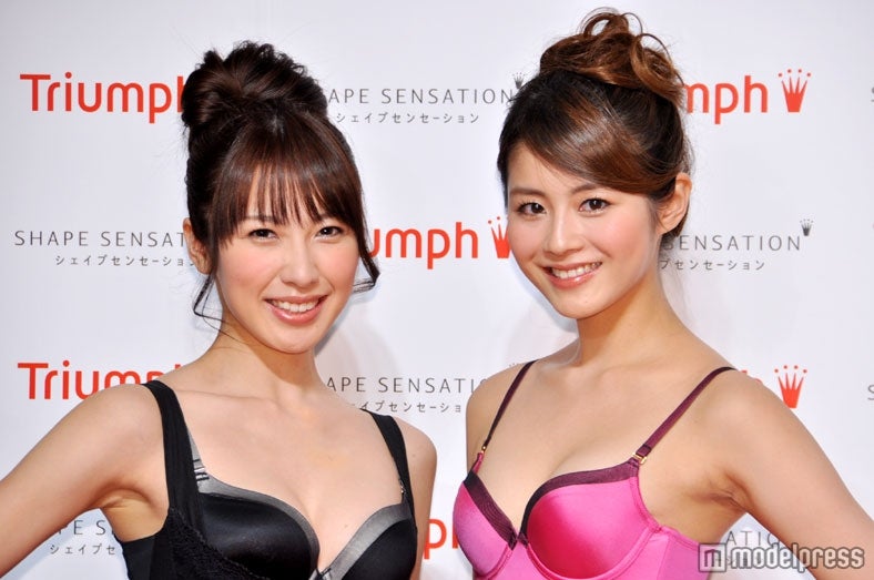 2012トリンプ・イメージガール（写真左から）金田彩菜、田辺岬