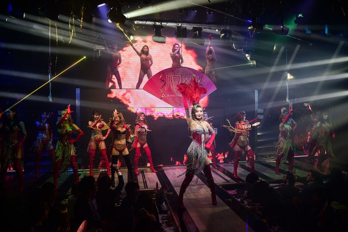 「バブレスク」の様子/場所:バーレスク東京(提供写真)