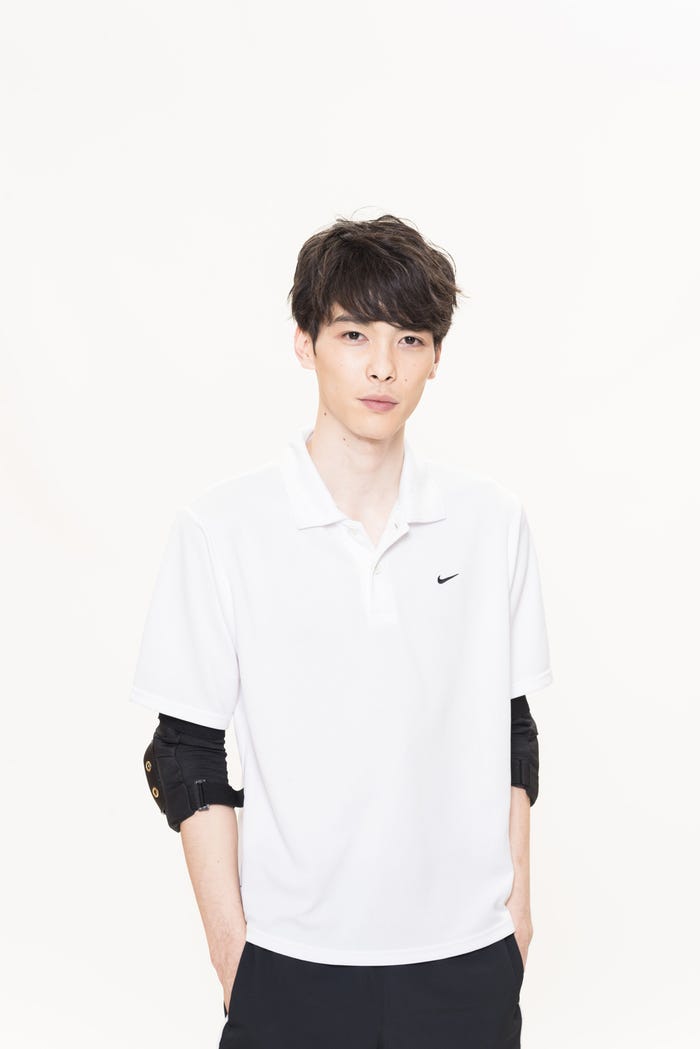 守屋光治(C)2017「兄こま」製作委員会(C)夜神里奈/小学館