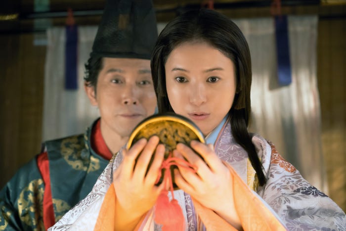 佐々木蔵之介、吉高由里子「光る君へ」第26話(C)NHK