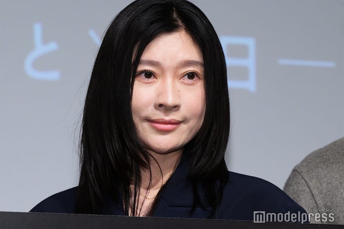 篠原涼子(C)モデルプレス