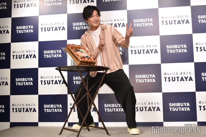 陽気な田中圭(C)モデルプレス