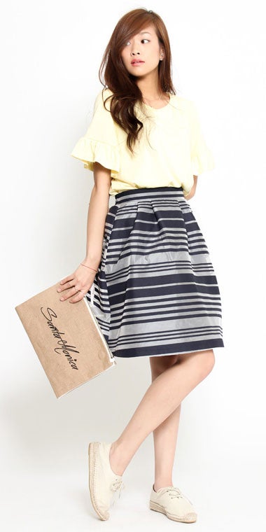 オーガンジーボーダーフレアスカート「salus」3,490円（税込）