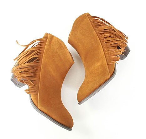 美脚フリンジショートブーツ「salus」4,990円（税込）／画像提供：salus