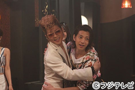 （左から）綾小路翔、三浦翔平