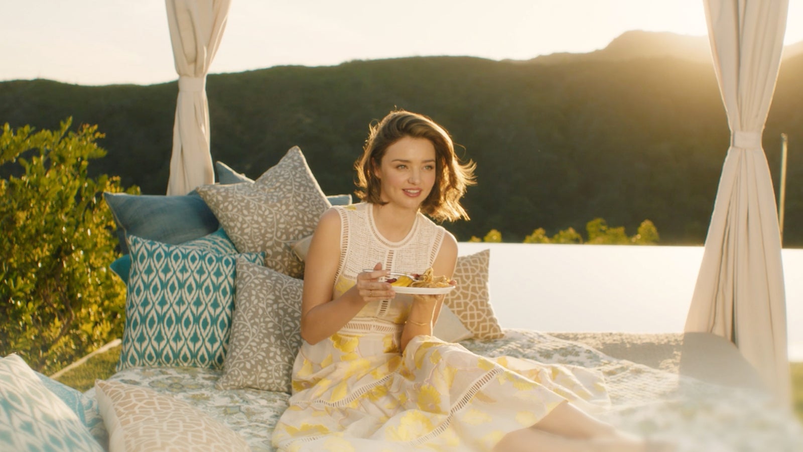 ミランダ・カー／新CMより