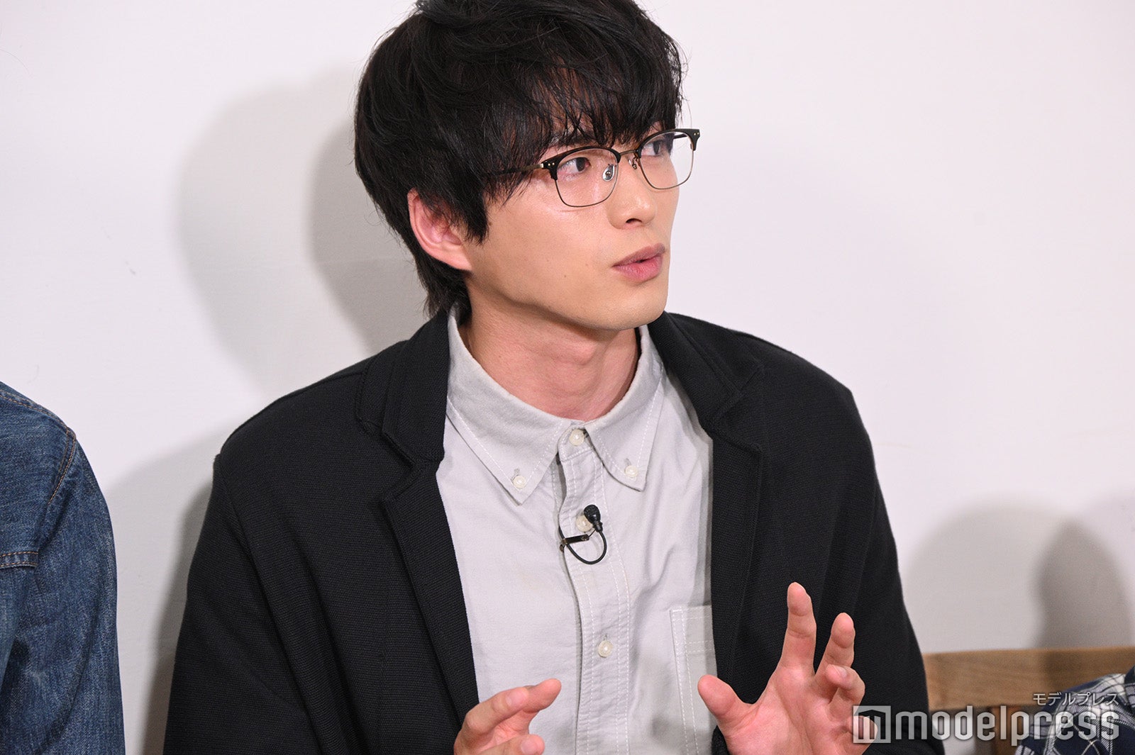 好きなラーメンの話を熱弁する白洲迅（C）モデルプレス