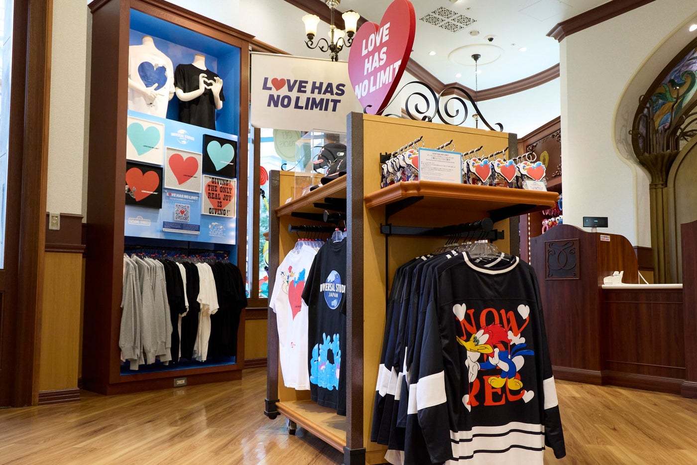 LOVE HAS NO LIMITチャリティグッズ第3弾／画像提供：ユニバーサル・スタジオ・ジャパン