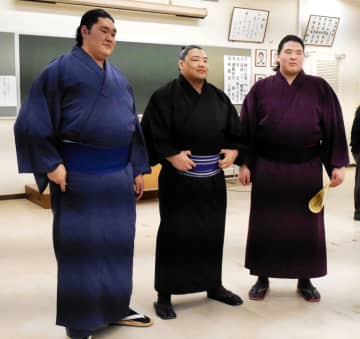「旭富士との稽古楽しみ」 元学生横綱の和歌ノ富士、ドタバタ見舞われるもまげ姿で相撲教習所入所式に参加