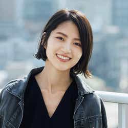 モデルプレス - 若月佑美、20センチばっさりカットで大胆イメチェン 大人の“若様ショートボブ”に