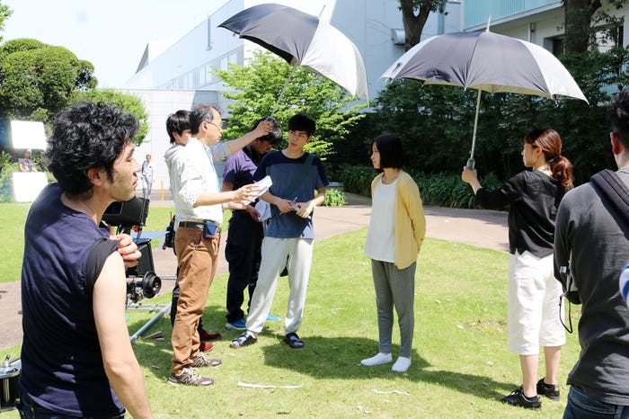 撮影中の様子(画像提供:株式会社SKIYAKI)