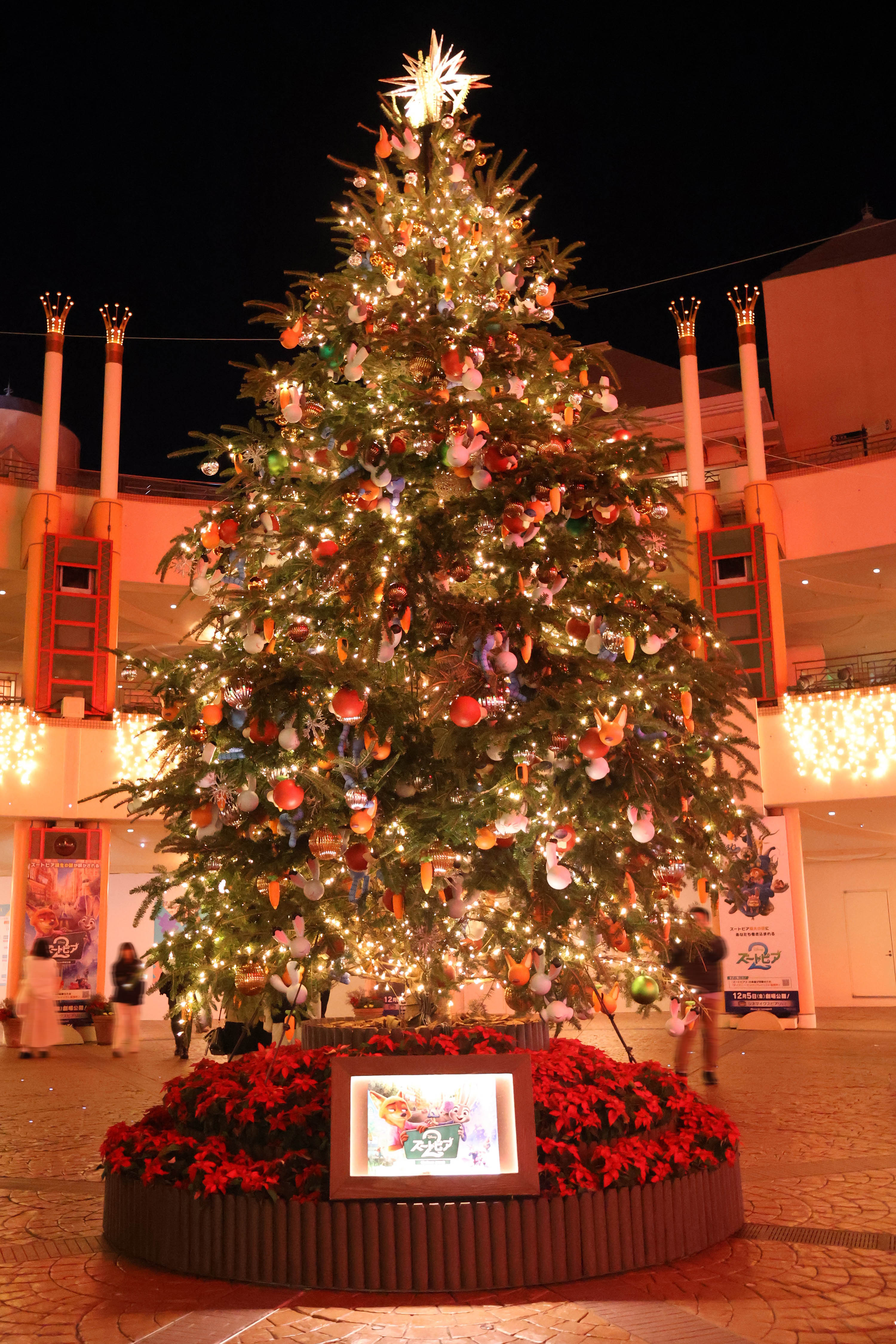 イクスピアリの様子（C）Disney