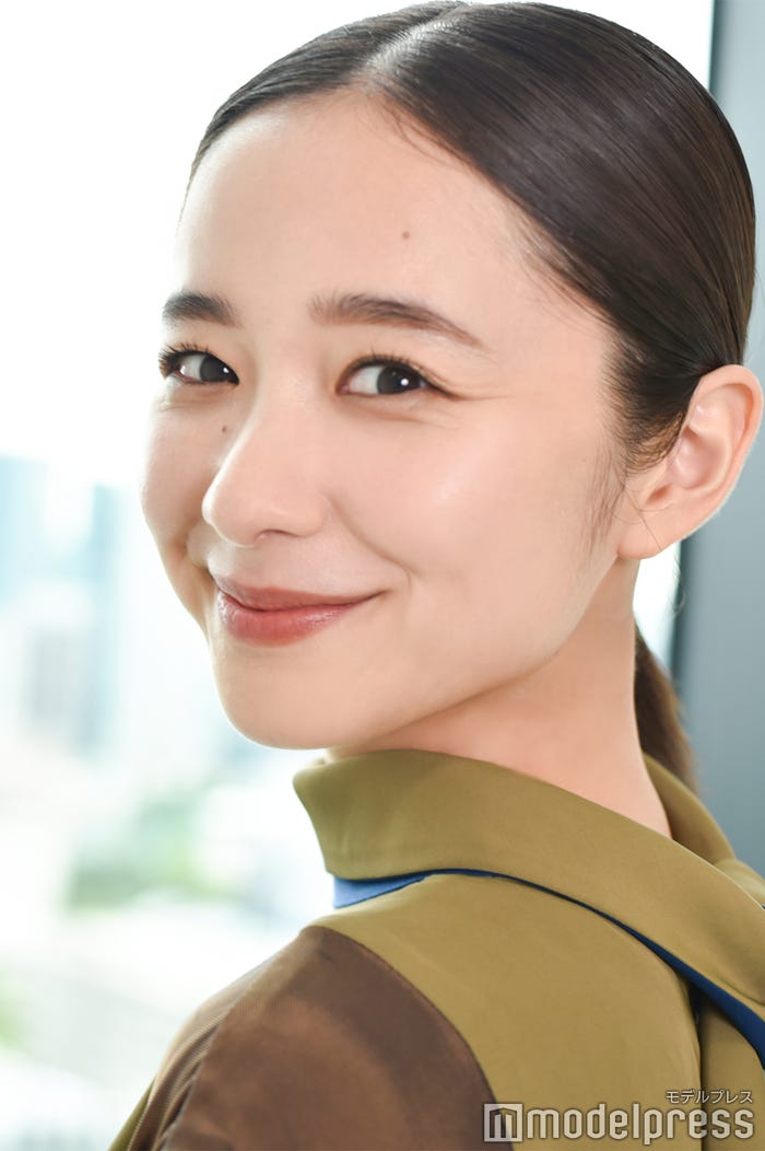 堀田真由(C)モデルプレス