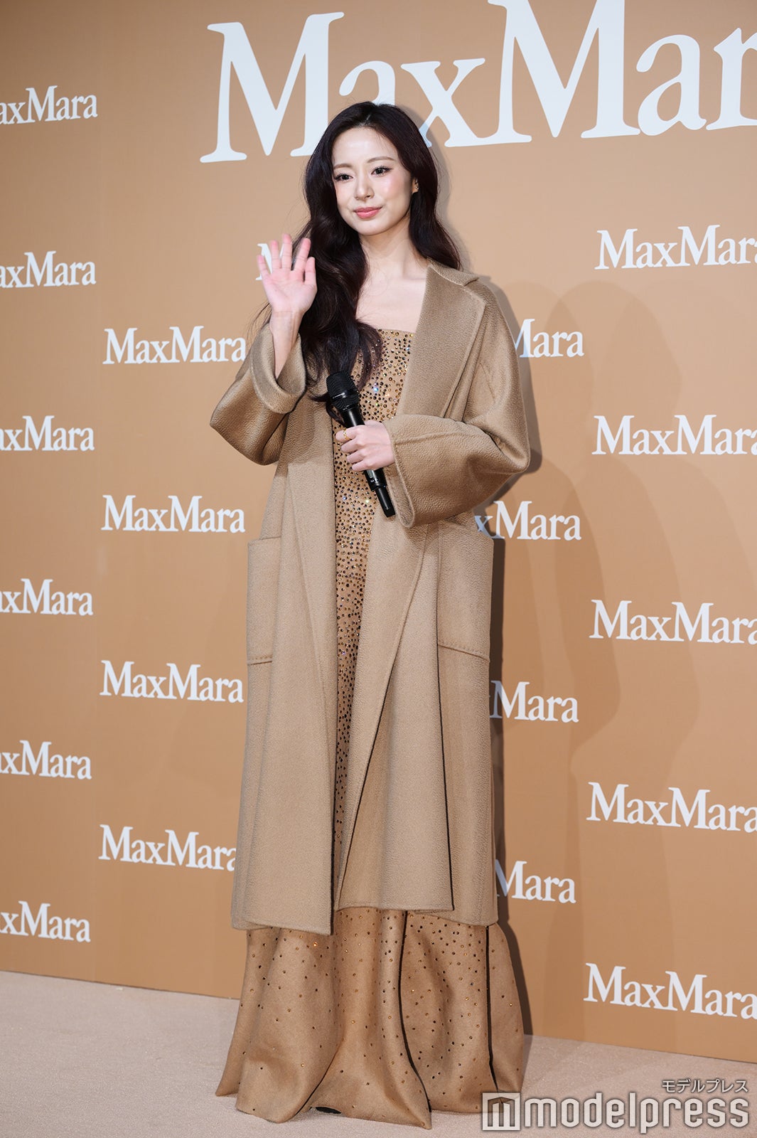 ツウィ（C）モデルプレス