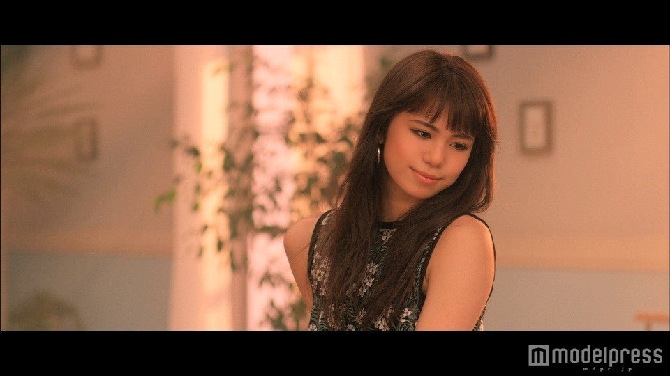 Flower「やさしさで溢れるように」MVより