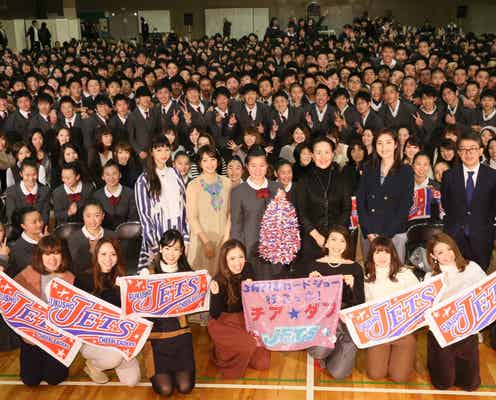 広瀬すずのサプライズ登場に大歓声 涙腺崩壊の“号泣”シーンも