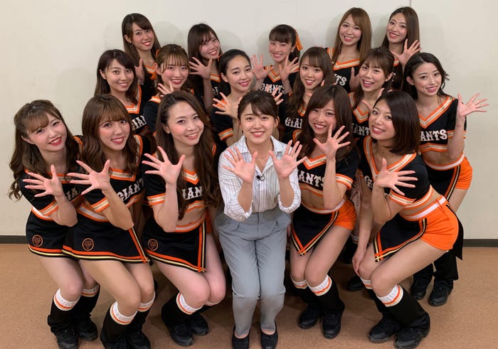 「VENUS(ヴィーナス)」メンバー、尾崎里紗アナウンサー(C)日本テレビ