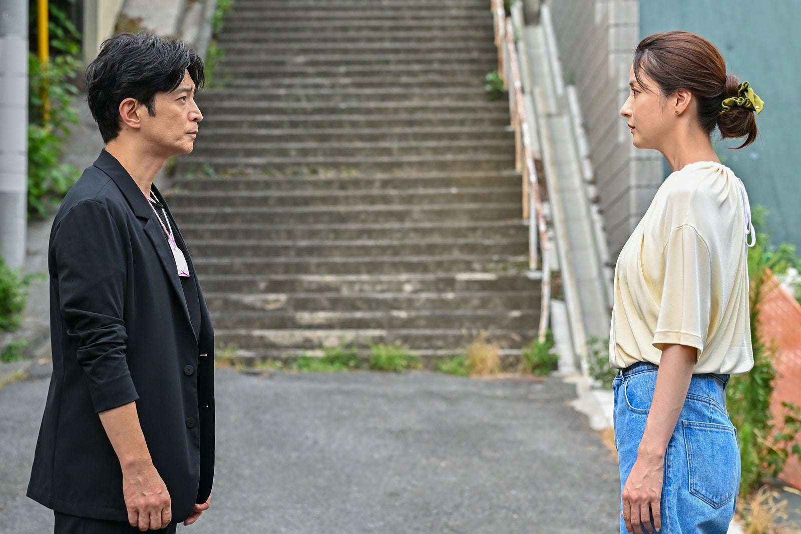 津田健次郎、松本若菜「西園寺さんは家事をしない」第6話より（C）TBS