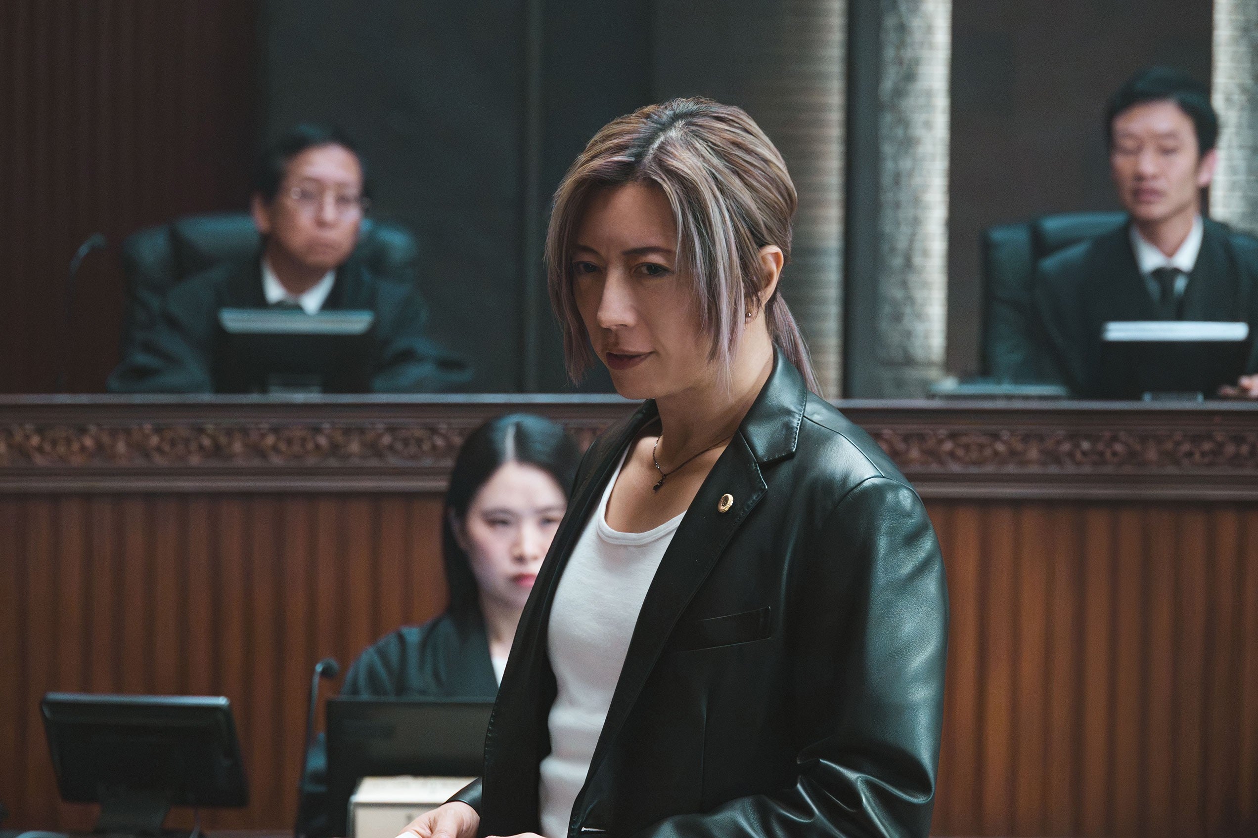 【ブラックトリック～裁きを操る弁護人～ 第1話】天才弁護士・浦真鷲直人（GACKT）、裁判を勝利に導く かつてない頭脳戦が開幕