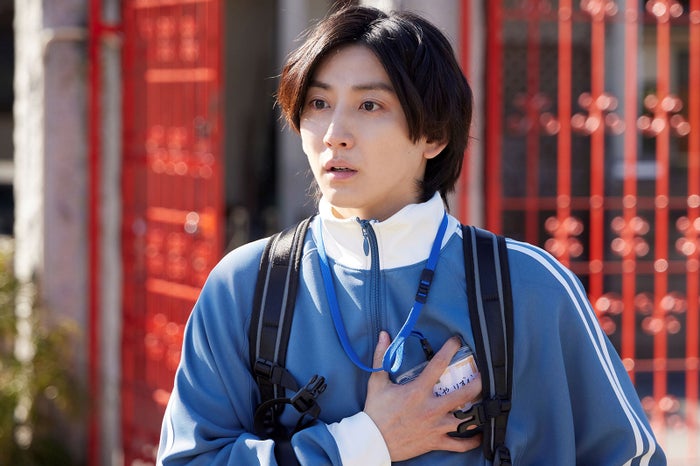 SixTONES京本大我、胸キュンシーンでファンサ習得「投げチューできるようになるかも」田辺桃子と恋のアドバイス＜「お迎え渋谷くん」インタビュー＞