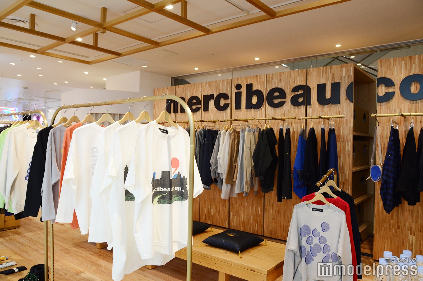 メルシーボークー，（C）モデルプレス