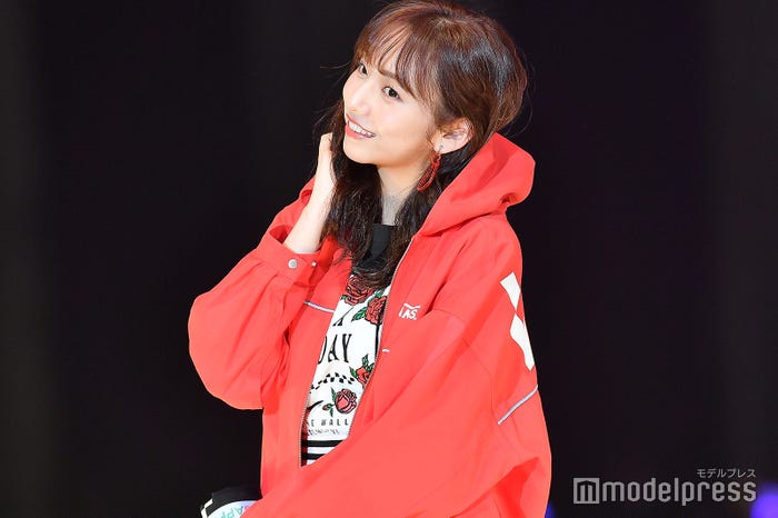 新内眞衣 (C)モデルプレス
