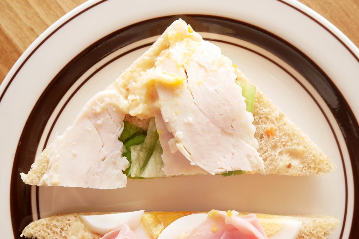 たんぱく質が摂れるチキンサラダサンド