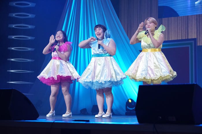 吉本坂46/1stアニバーサリーライブの様子(提供写真)