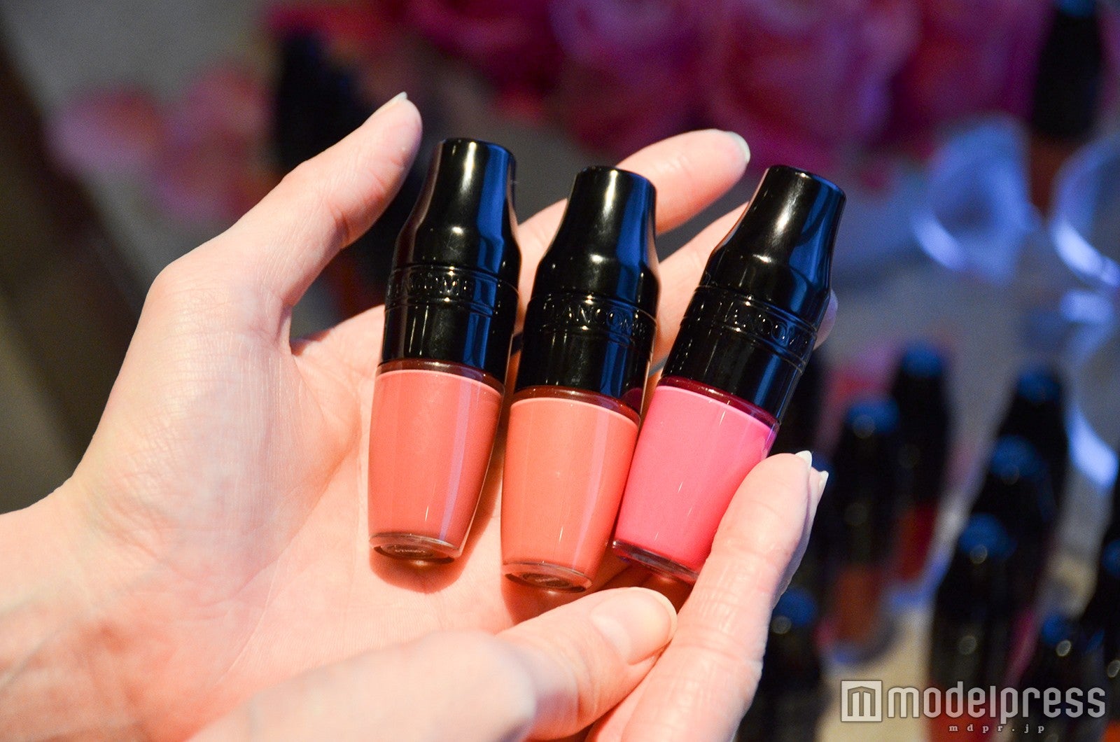 「マット シェイカー」は春らしい鮮やかなカラーラインナップ（C）モデルプレス