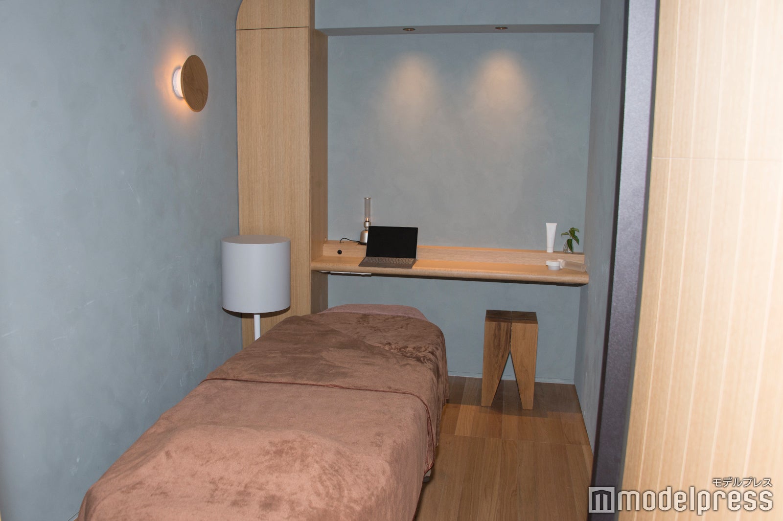 落ち着いた空間でフェイシャルトリートメント体験（C）モデルプレス