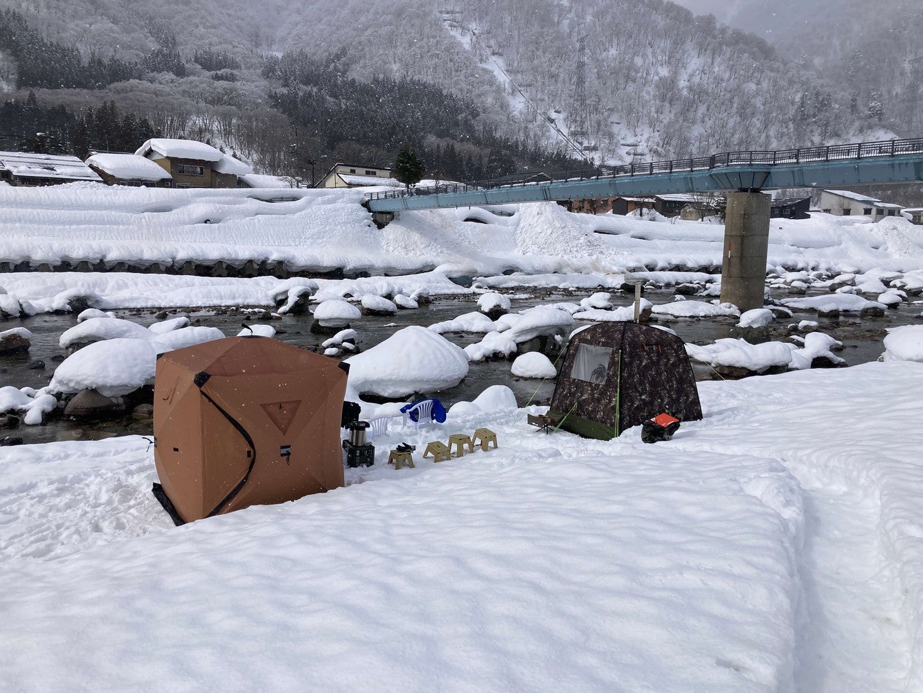 雪の世界でのテントのサウナ／画像提供：岐阜県