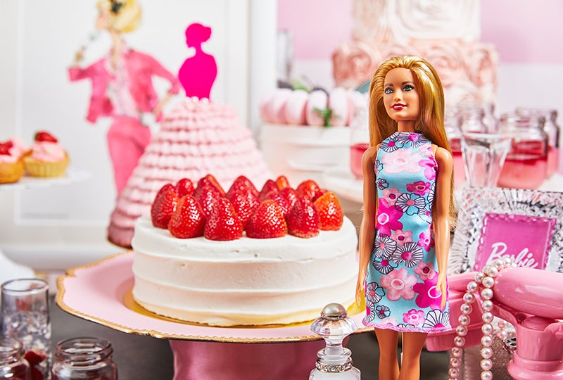 ストロベリーホリック～バービー×いちごコレクション～／画像提供：ザ ストリングス 表参道