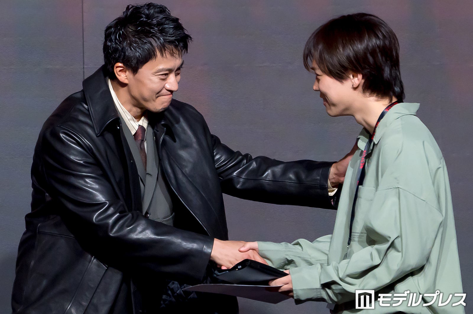 小栗旬（C）モデルプレス
