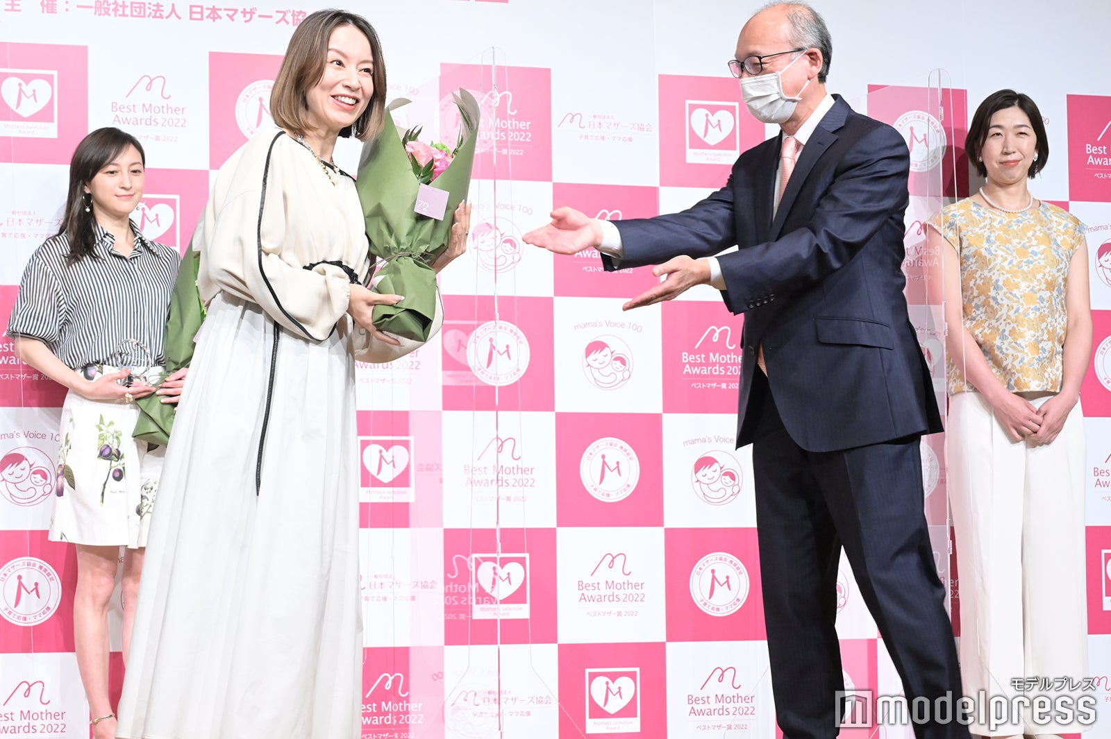 音楽部門を受賞した鈴木亜美 （C）モデルプレス