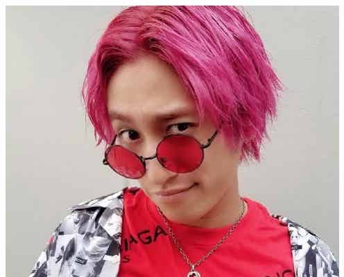 EXIT兼近、センター分けの“ヘアチェン”報告「控えめに言って芸人辞めるレベルのイケメン」