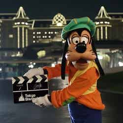 ディズニーランドの1日をギュッと凝縮した映像初公開／グーフィー（C）Disney