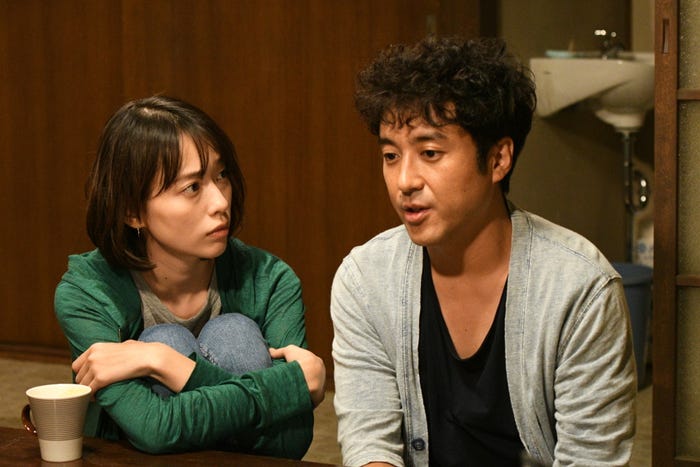 戸田恵梨香、ムロツヨシ(C)TBS