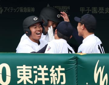 今大会第1号の中京大中京・松田「打った瞬間は確信はなかった」 自身公式戦初アーチでダイヤモンド1周「とても最高の景色でした」