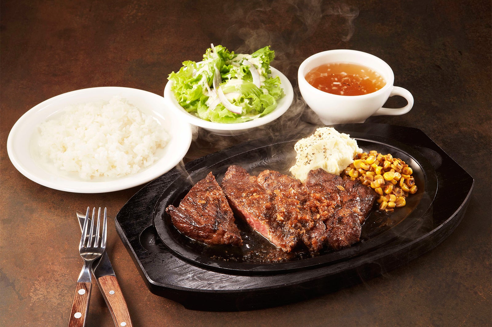 ランチセット／画像提供：ベイクルーズ