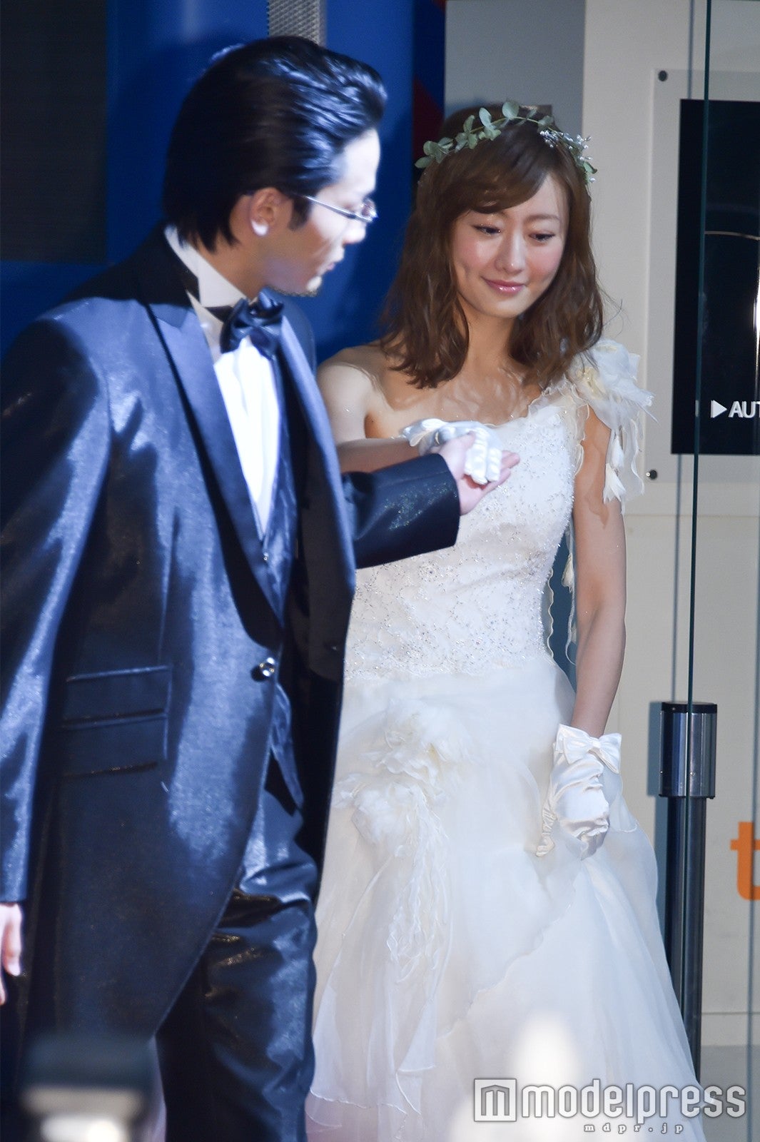 中村倫也、松本まりか（C）モデルプレス