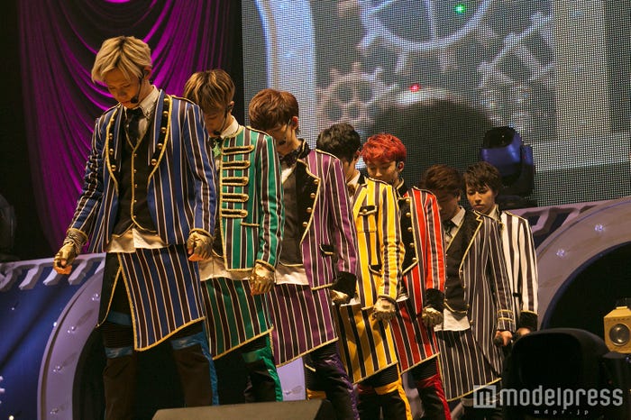 「超特急 CHRISTMAS ONEMAN LIVE 2015 Fantasy Love Train~君の元までつながるRail~」の模様/画像提供:スターダスト音楽出版